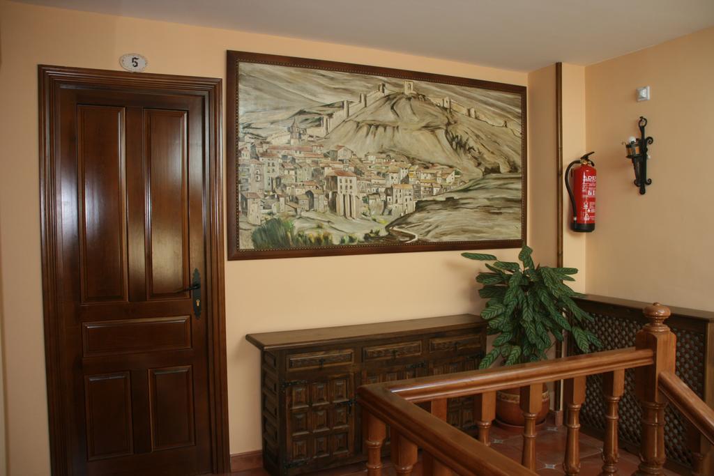 Hotel Olimpia Albarracín エクステリア 写真